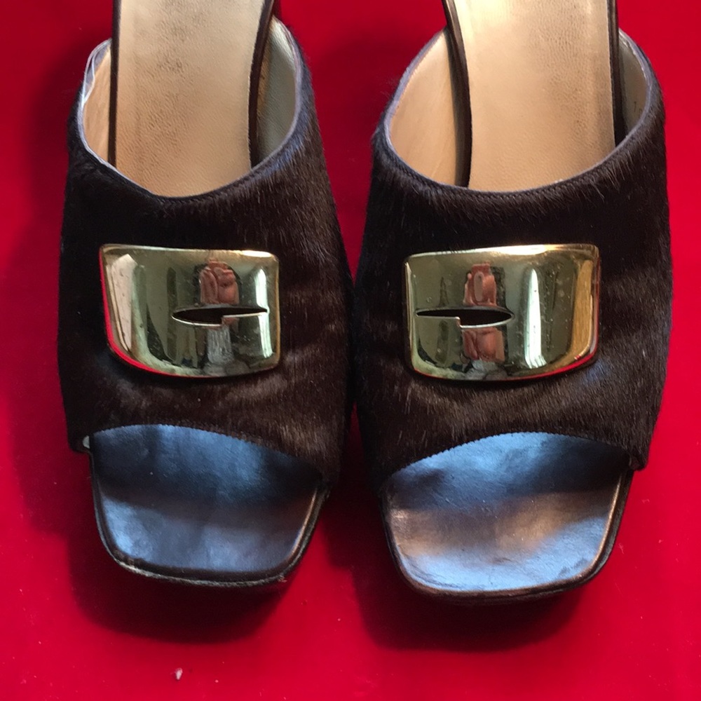 Gucci calf’s heels